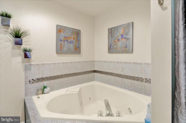 73 MICHIGAN, Reading, PA 19608