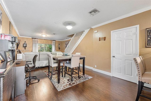 7659 Tamarac Island Circle, Tamarac, FL 33321