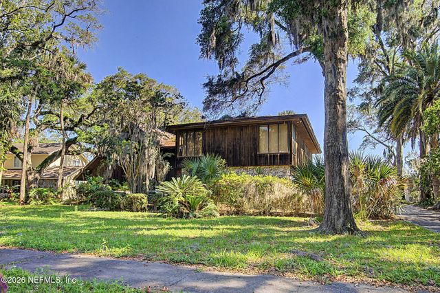 5457 RIVER TRAIL Road N, Jacksonville, FL 32277