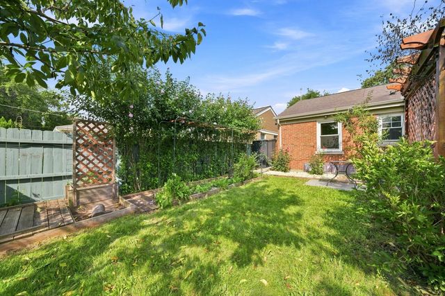 8120 Keystone Avenue, Skokie, IL 60076