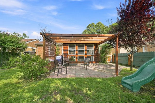 8120 Keystone Avenue, Skokie, IL 60076