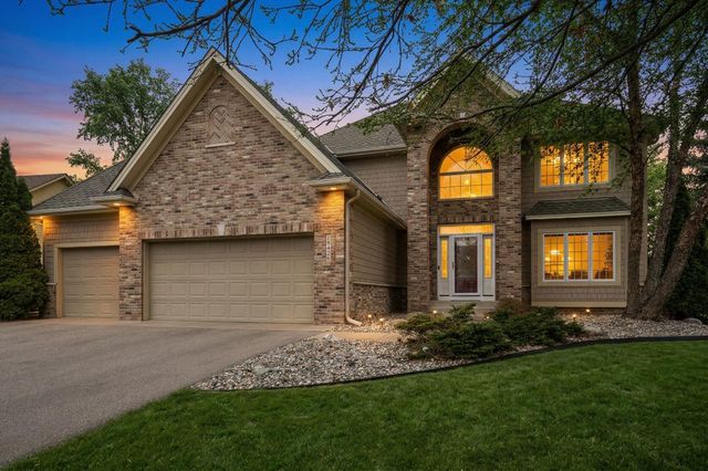 18426 Magenta Bay, Eden Prairie, MN 55347