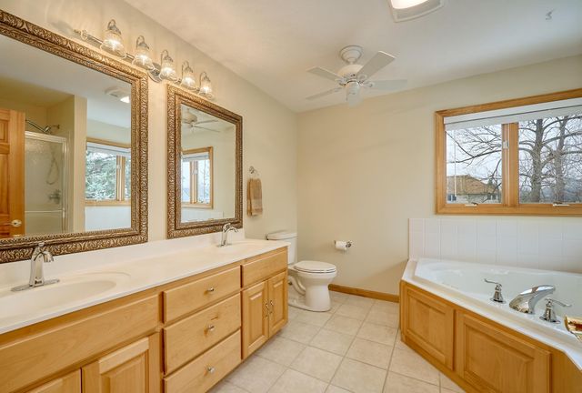 18426 Magenta Bay, Eden Prairie, MN 55347