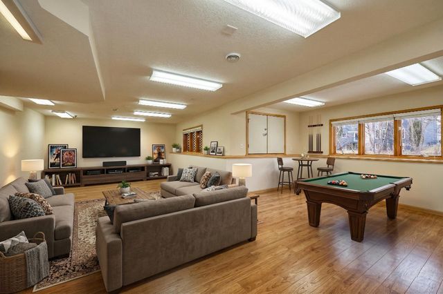 18426 Magenta Bay, Eden Prairie, MN 55347