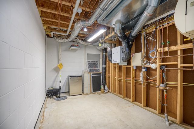 18426 Magenta Bay, Eden Prairie, MN 55347