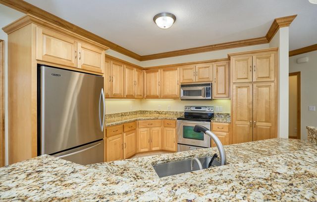 18426 Magenta Bay, Eden Prairie, MN 55347