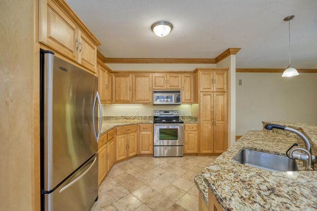 18426 Magenta Bay, Eden Prairie, MN 55347