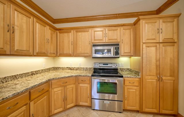 18426 Magenta Bay, Eden Prairie, MN 55347