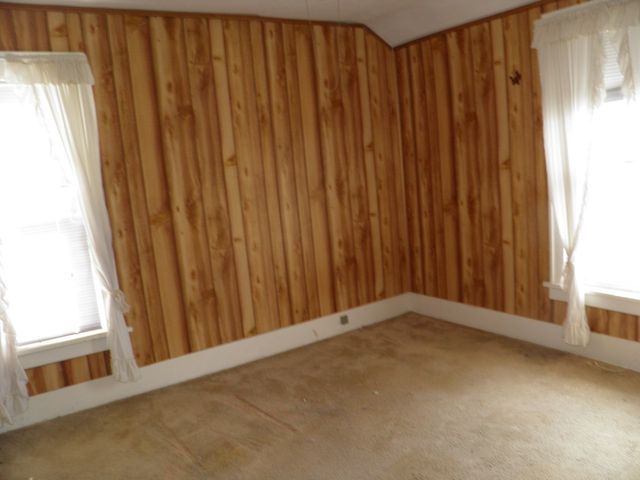 3103 Davenport Avenue, Davenport, IA 52803