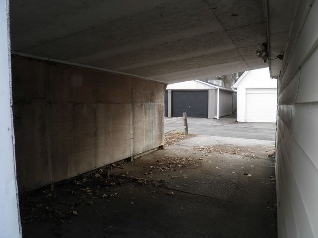 3103 Davenport Avenue, Davenport, IA 52803