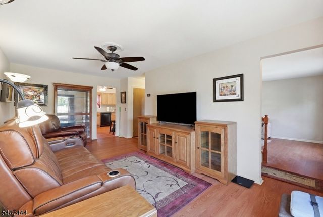 109 Lenape Trl, Washington Boro, NJ 07882