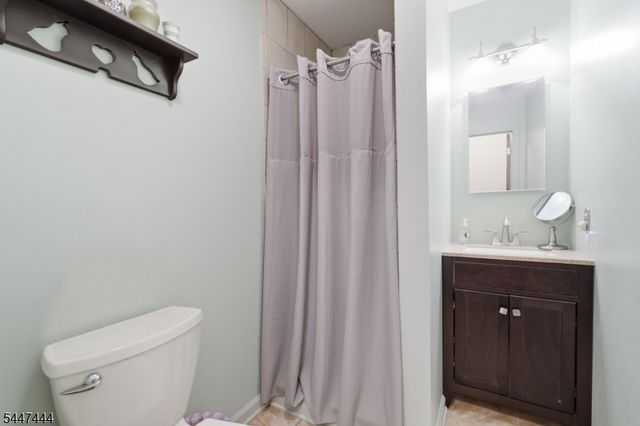 109 Lenape Trl, Washington Boro, NJ 07882