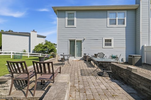 109 Lenape Trl, Washington Boro, NJ 07882