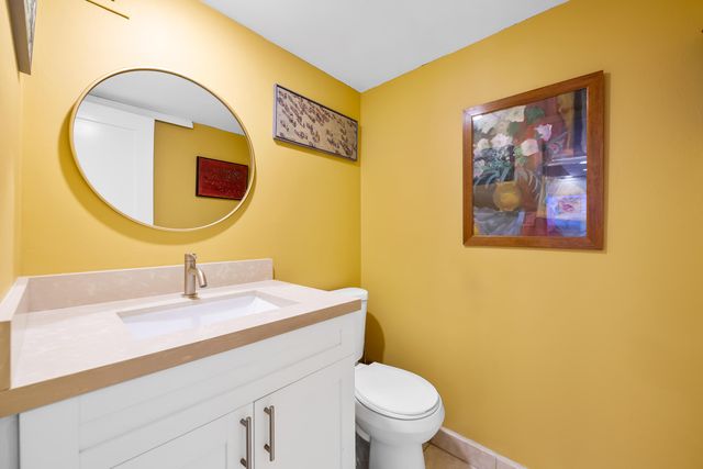 600 Parkview Drive 823, Hallandale Beach, FL 33009