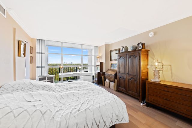 600 Parkview Drive 823, Hallandale Beach, FL 33009