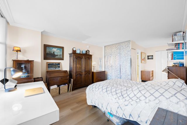 600 Parkview Drive 823, Hallandale Beach, FL 33009