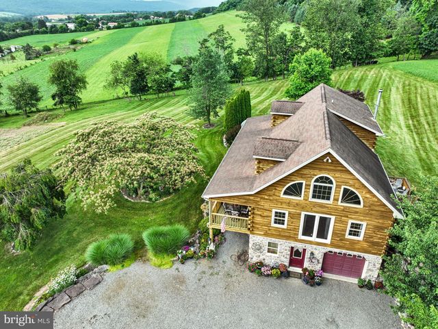 1105 RIDGE RD, Halifax, PA 17032