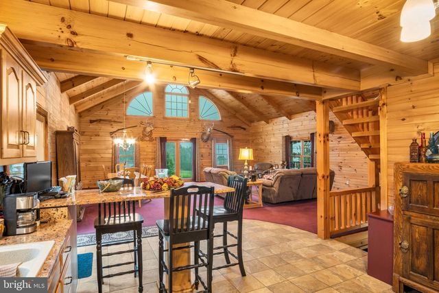 1105 RIDGE RD, Halifax, PA 17032