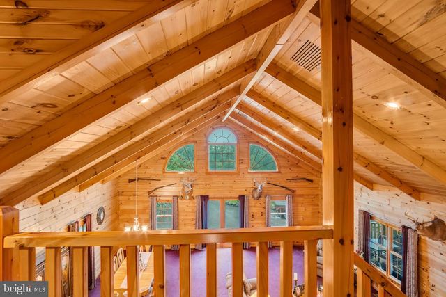 1105 RIDGE RD, Halifax, PA 17032