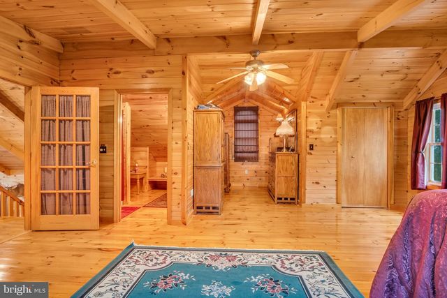 1105 RIDGE RD, Halifax, PA 17032