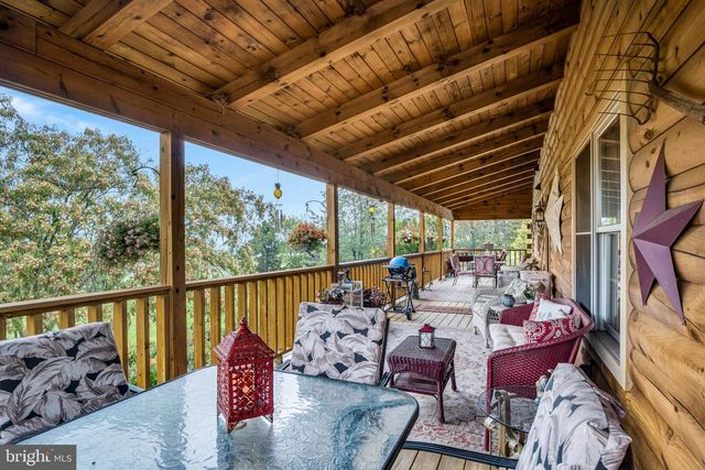 1105 RIDGE RD, Halifax, PA 17032