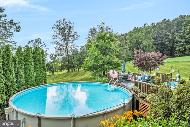 1105 RIDGE RD, Halifax, PA 17032