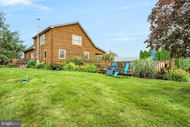 1105 RIDGE RD, Halifax, PA 17032