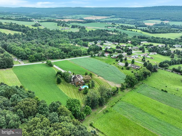 1105 RIDGE RD, Halifax, PA 17032