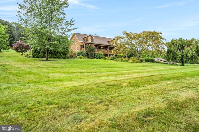 1105 RIDGE RD, Halifax, PA 17032