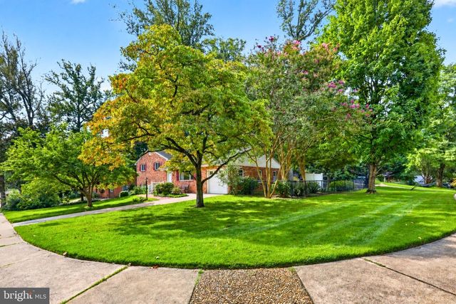 5624 QUEENSBERRY AVE, Springfield, VA 22151
