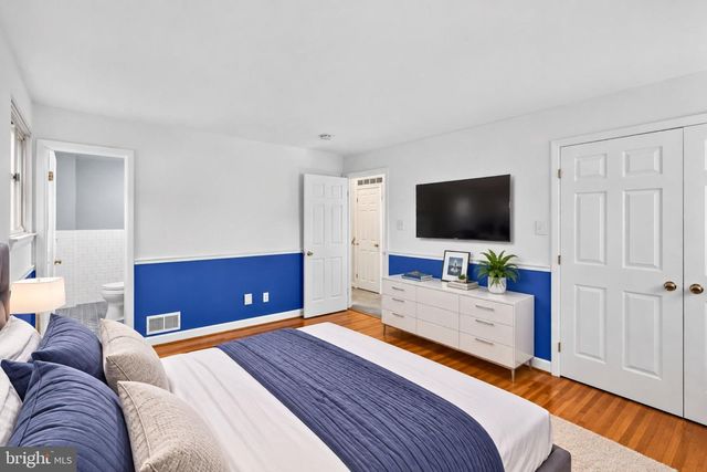 5624 QUEENSBERRY AVE, Springfield, VA 22151