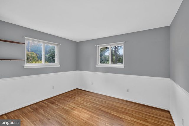 5624 QUEENSBERRY AVE, Springfield, VA 22151