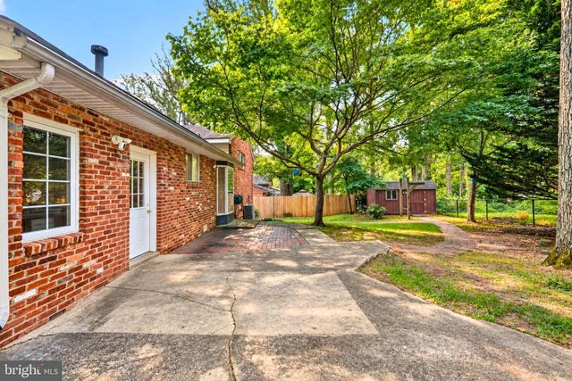 5624 QUEENSBERRY AVE, Springfield, VA 22151
