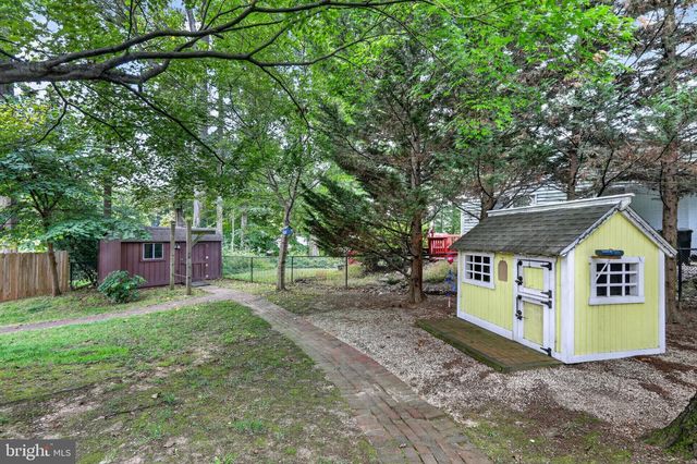 5624 QUEENSBERRY AVE, Springfield, VA 22151