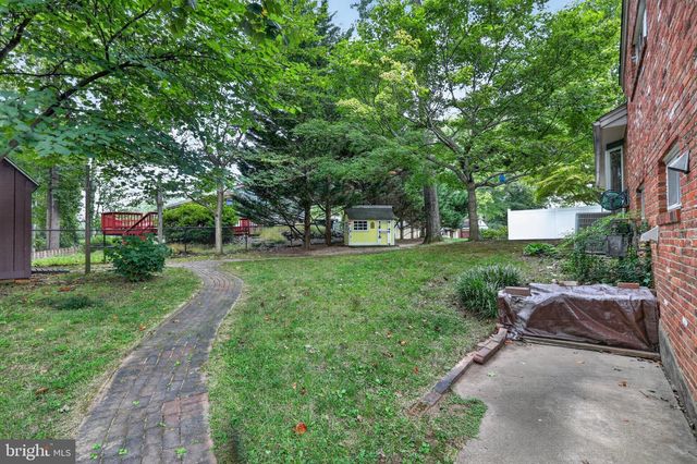 5624 QUEENSBERRY AVE, Springfield, VA 22151