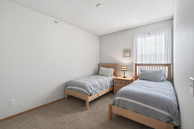 4693 Bloomberg Lane, Inver Grove Heights, MN 55076