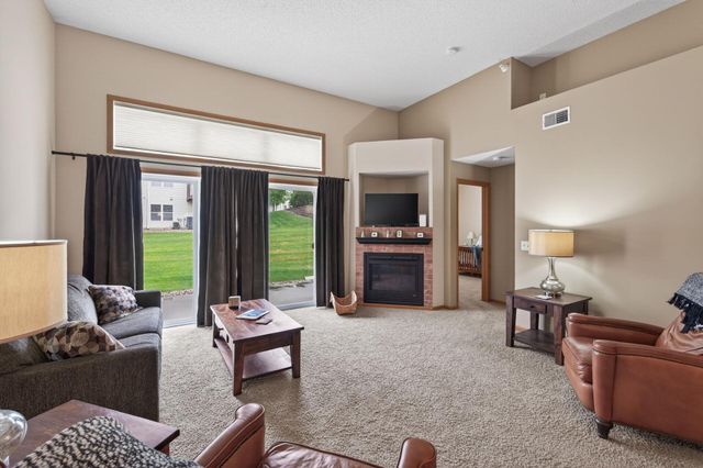 4693 Bloomberg Lane, Inver Grove Heights, MN 55076