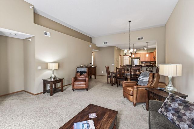 4693 Bloomberg Lane, Inver Grove Heights, MN 55076