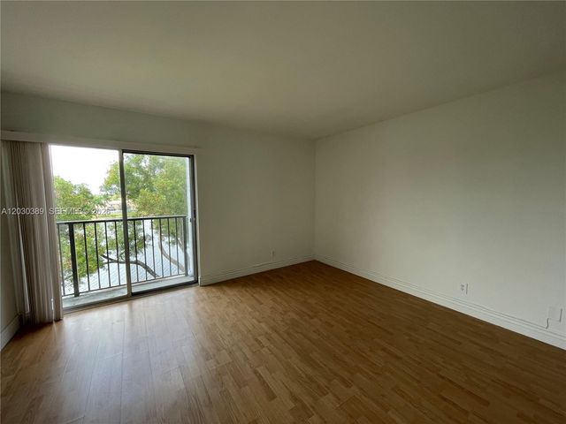 8560 N Sherman Circle 504, Miramar, FL 33025