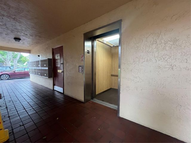 8560 N Sherman Circle 504, Miramar, FL 33025