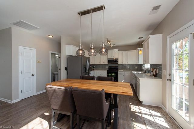 4556 Fairport Court, High Point, NC 27265