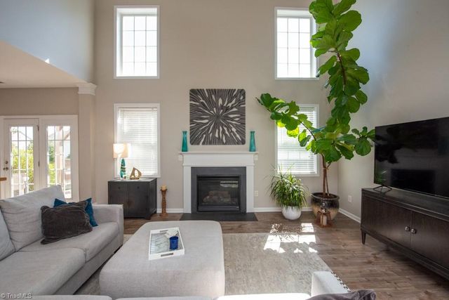 4556 Fairport Court, High Point, NC 27265