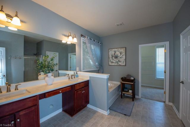 4556 Fairport Court, High Point, NC 27265