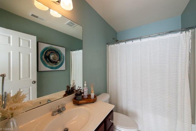 4556 Fairport Court, High Point, NC 27265