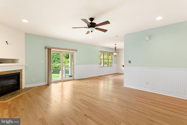 929 ALBURGER AVE, Philadelphia, PA 19115