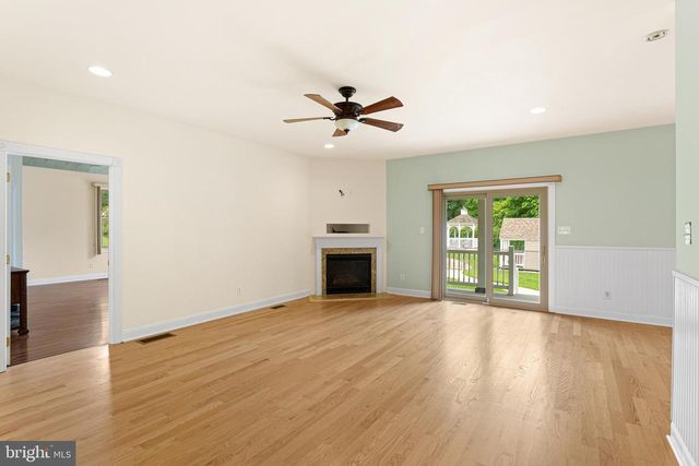 929 ALBURGER AVE, Philadelphia, PA 19115