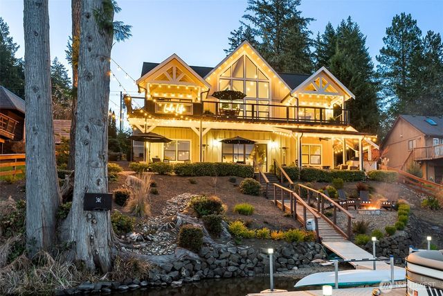 1870 E Mason Lake Drive W, Grapeview, WA 98546