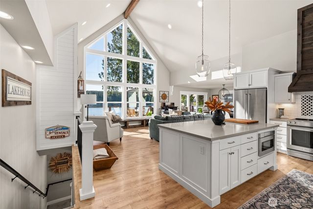 1870 E Mason Lake Drive W, Grapeview, WA 98546