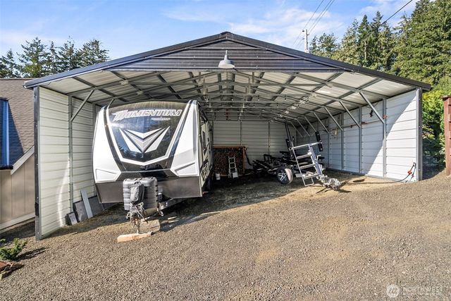 1870 E Mason Lake Drive W, Grapeview, WA 98546