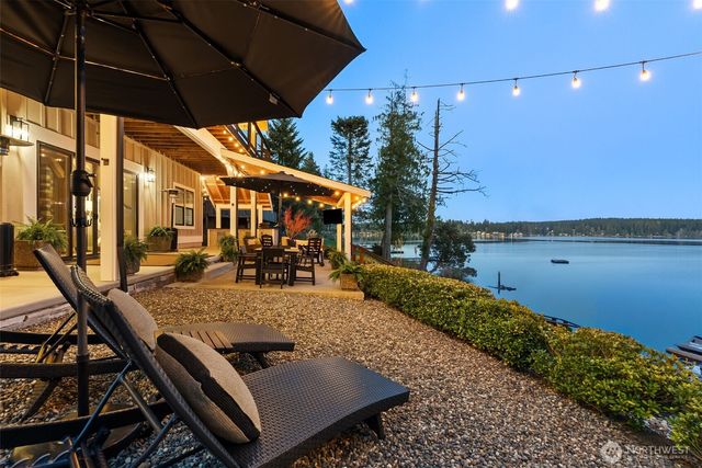 1870 E Mason Lake Drive W, Grapeview, WA 98546